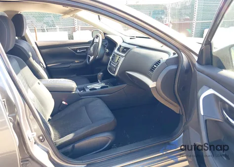 2018 Nissan Altima 2.5 S z USA, uszkodzony, nr VIN 1N4AL3AP0JC270618